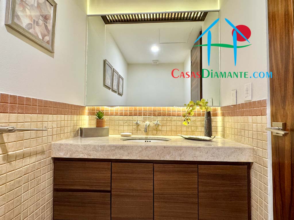 Tres Vidas Del Mar Arena 402 - Baño de visitas 1